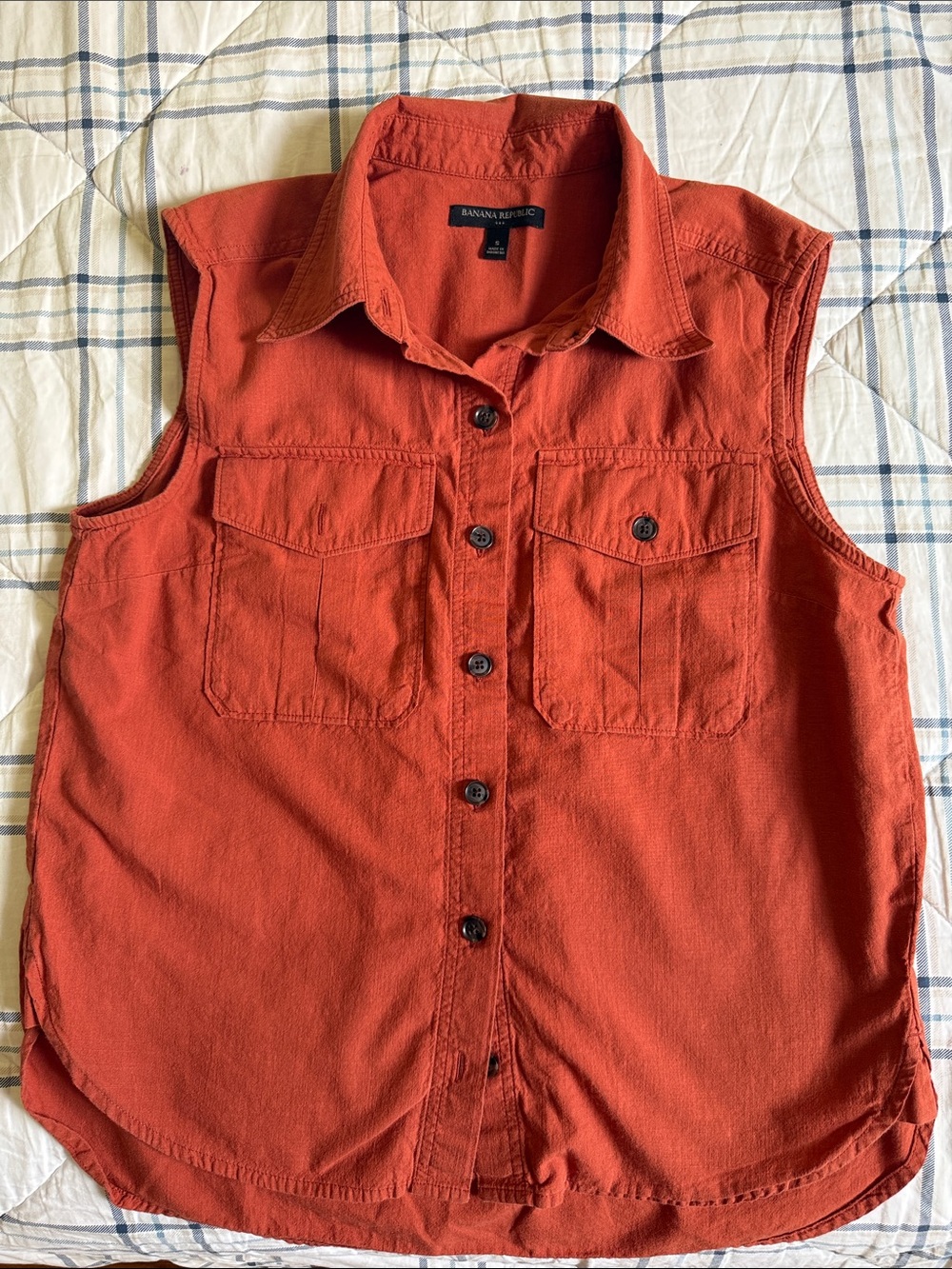 Banana Republic Sleeveless Button-Down Shirt in Rust